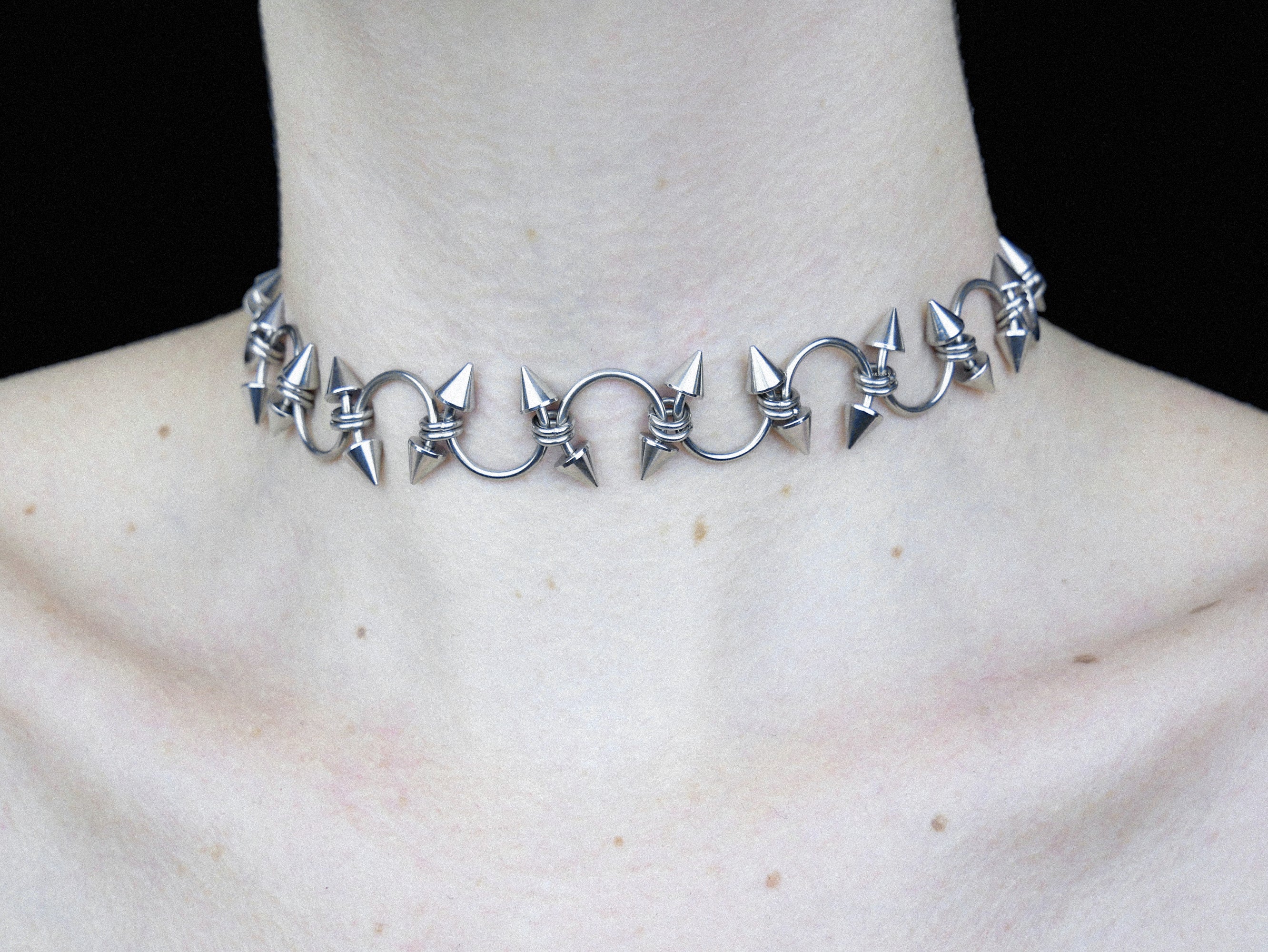 Spikey Circular Barbell Choker